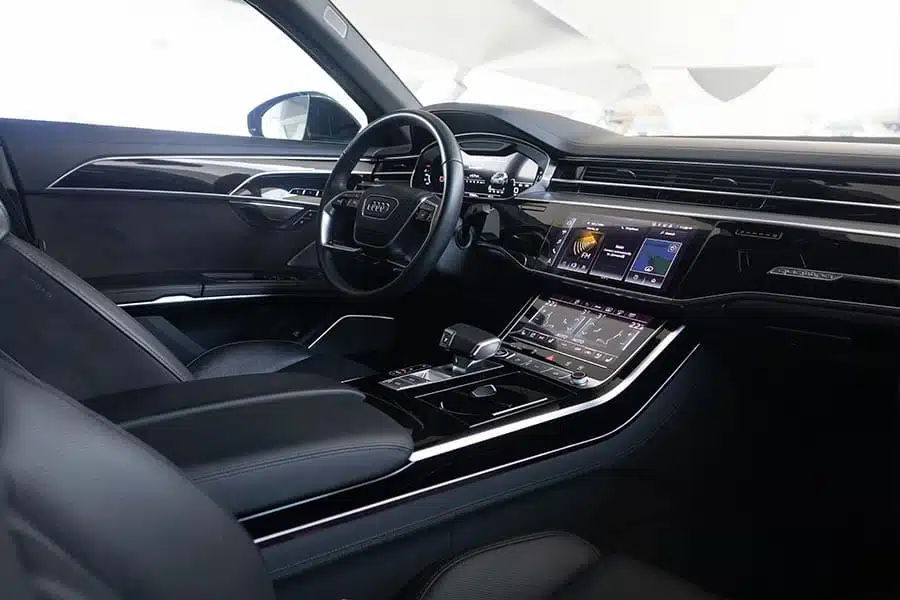 Audi-A8_3.jpg