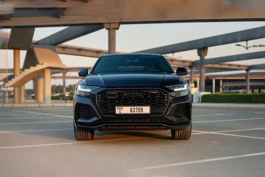 Audi-RSQ8_1.jpg