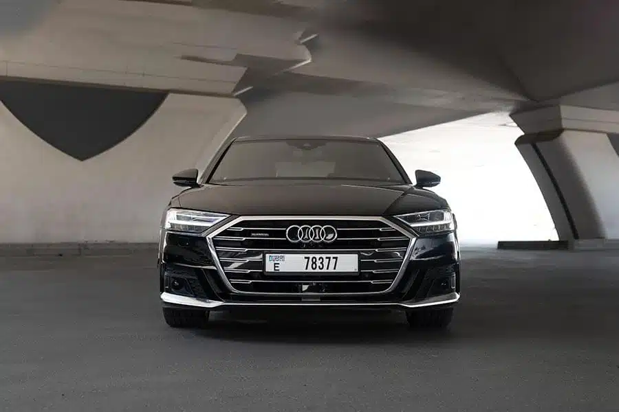 Audi_A8_1.jpg