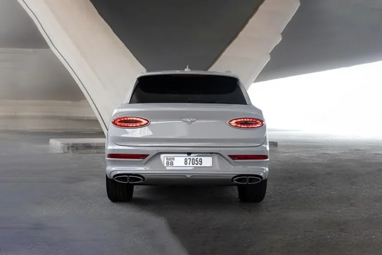 Bently-Bentayga-Gry_
