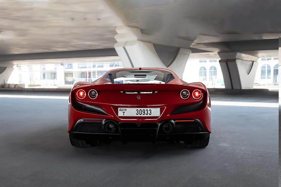 Ferrari_F8_Spider_2