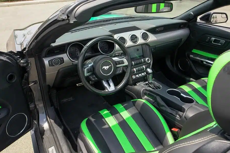Ford-Mustang_3.jpg