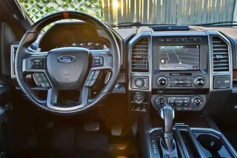 Ford-Raptor-rent-dubai-4