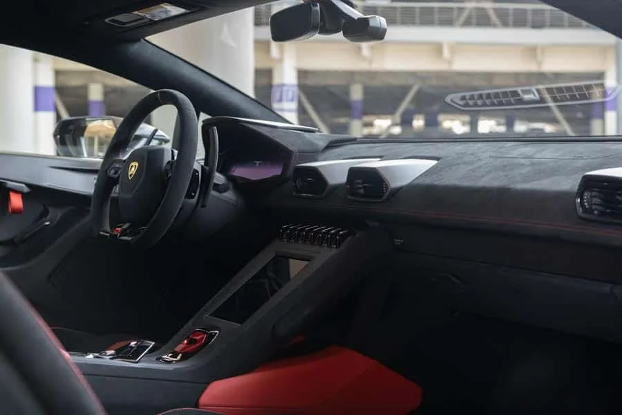 Lamborghini_STO_dubai_3