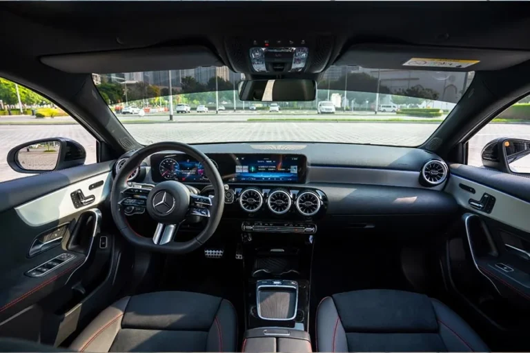 Mercedes_A200_3