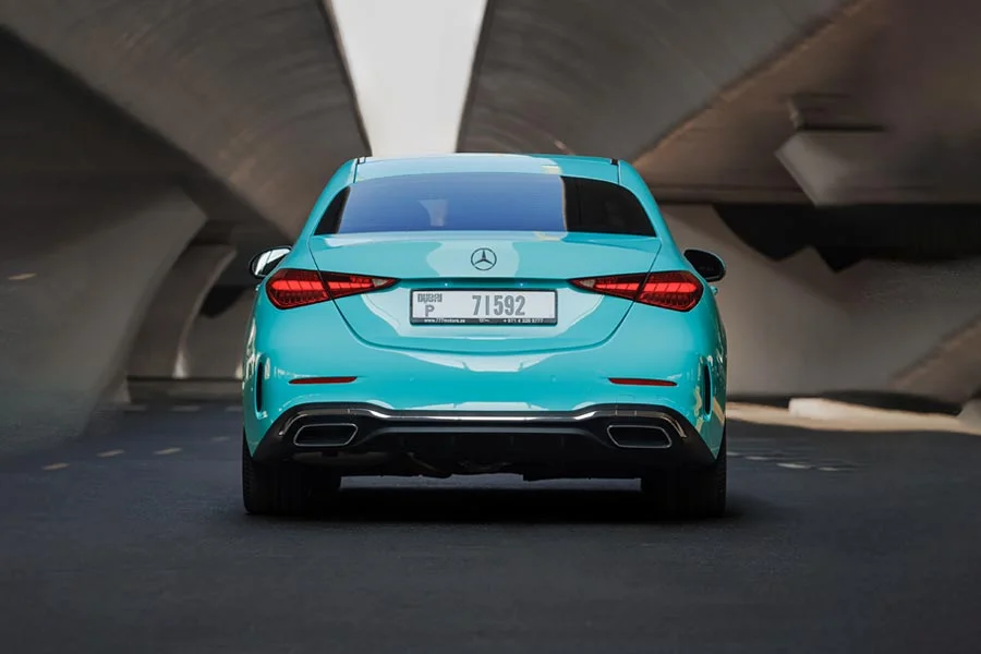 Mercedes_C200_2