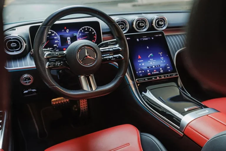 Mercedes_C200_3