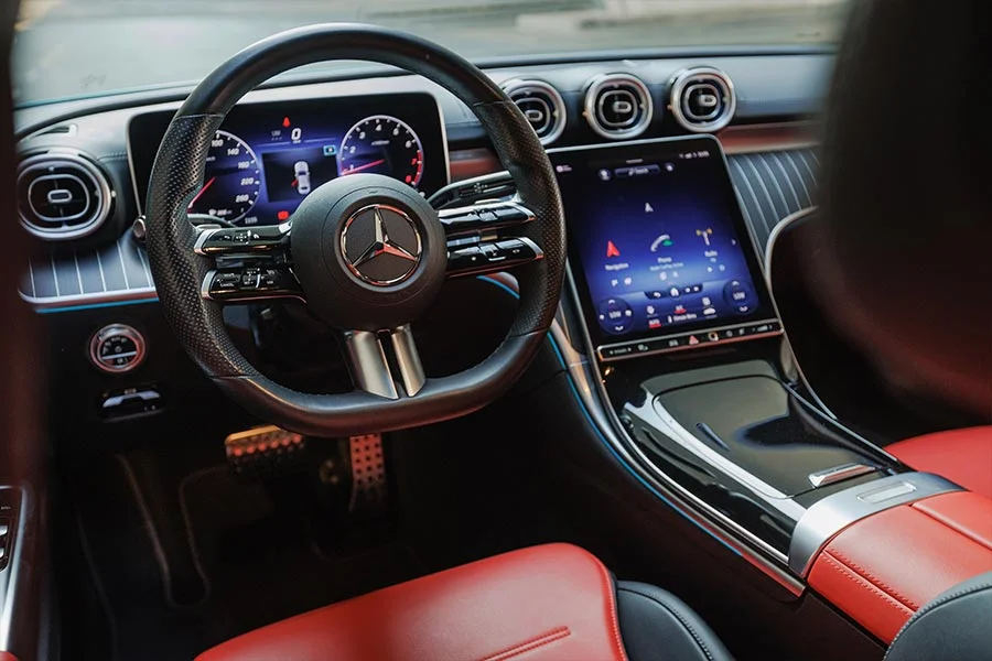 Mercedes_C200_3