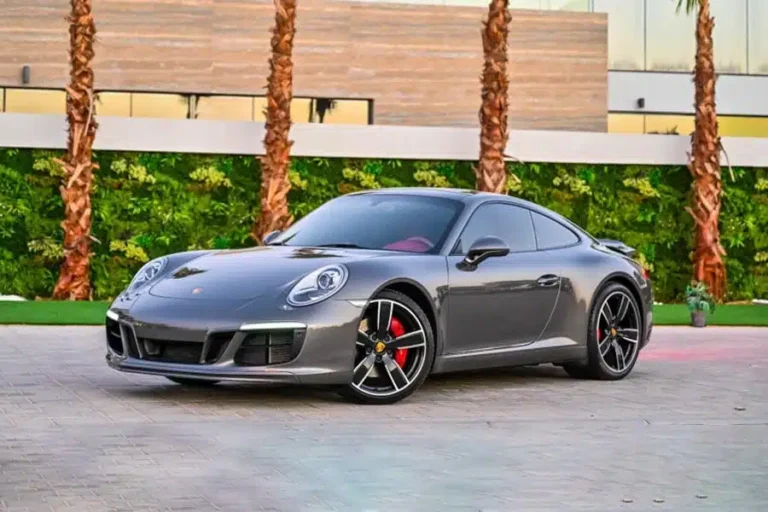 Porsche-911-Carrera-1