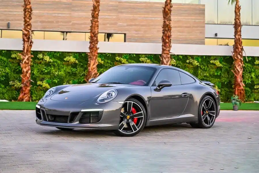 Porsche-911-Carrera-1.jpg