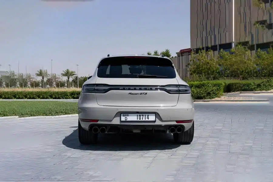 Porsche-Macan_2.jpg