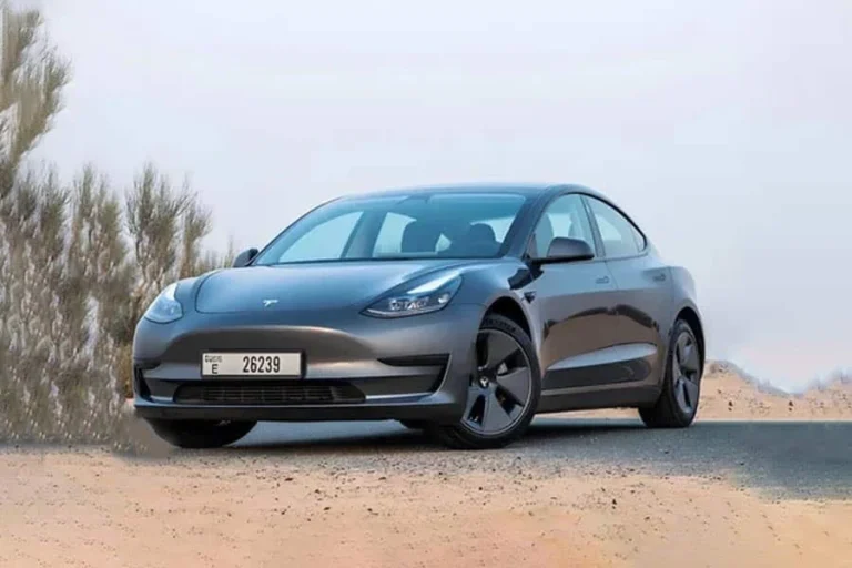 Tesla-Model-3-Standard