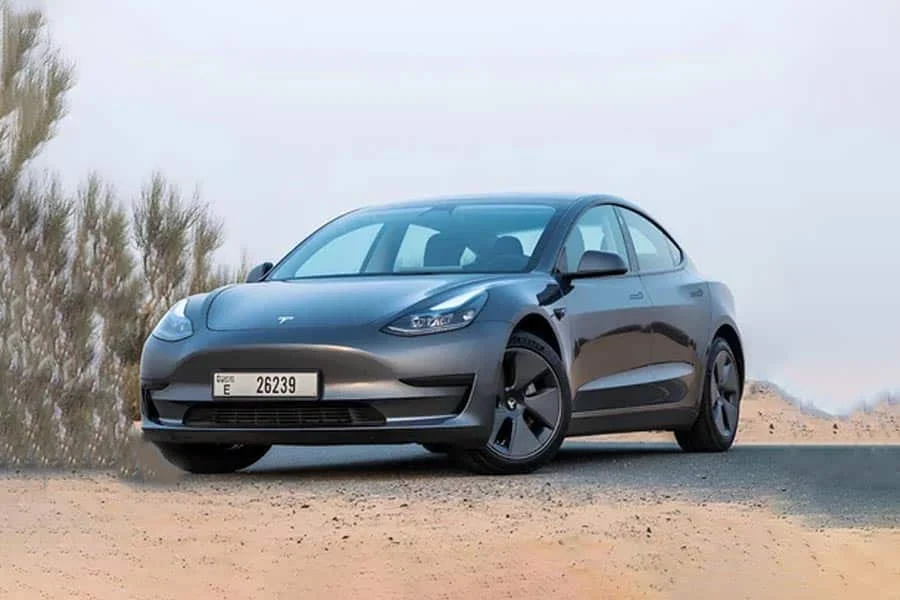 Tesla-Model-3-Standard
