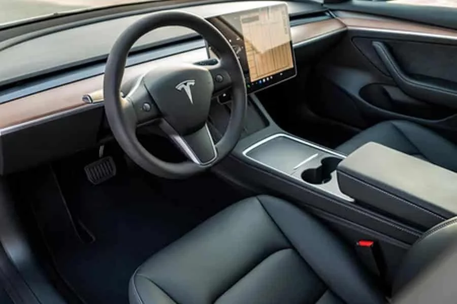 Tesla-Model-3-Standard_3