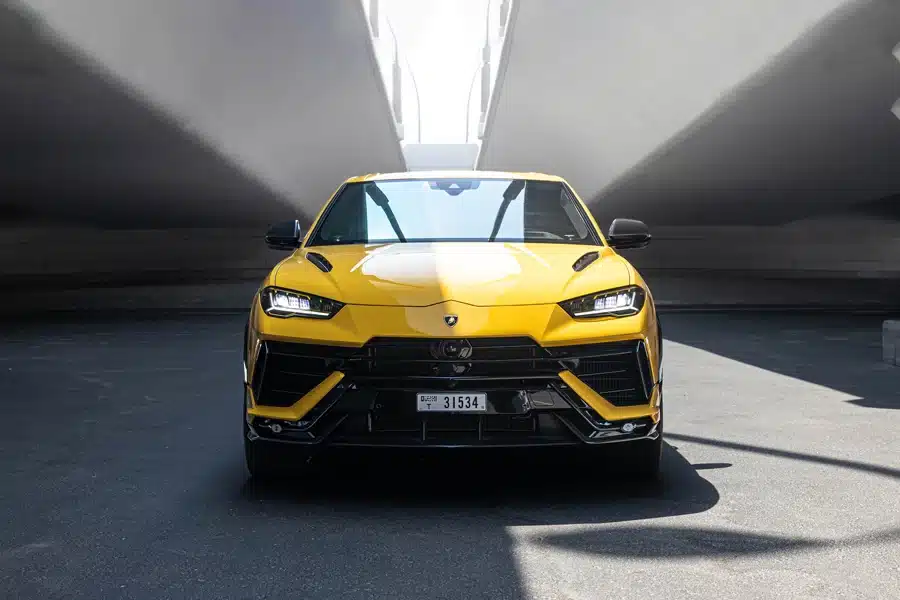 Urus_porfomanti_dubai_1