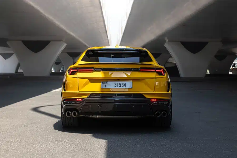 Urus_porfomanti_dubai_2