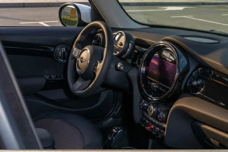 mini-copper-rent-dubai-4